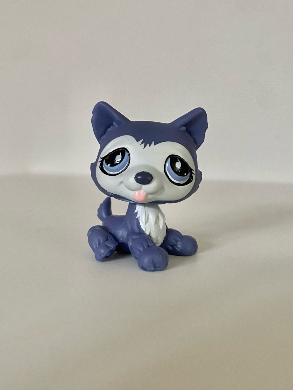 Littlest Pet Shop Husky Figure - Picture 1 of 4